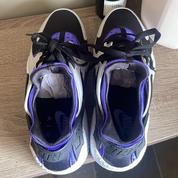 NWOB Nike Air Running Shoes size 7.5 - Picture 2 of 4